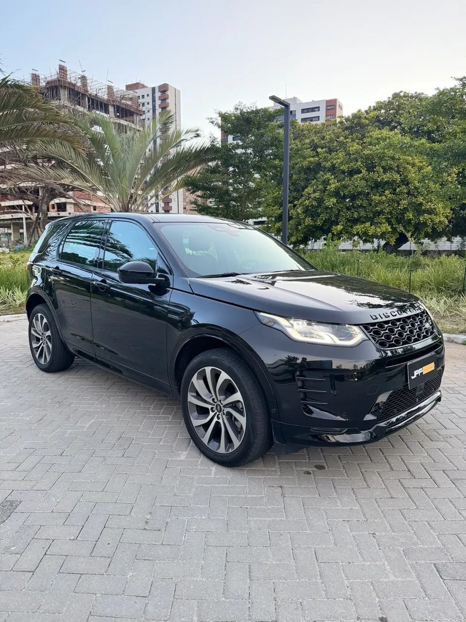 Land Rover Discovery 2024