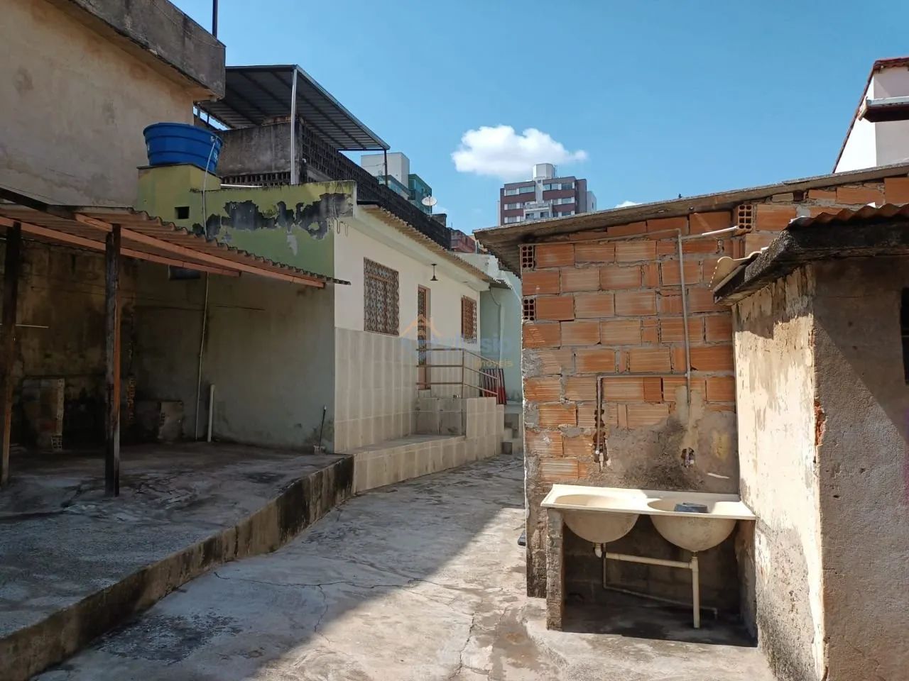 Lote com barracões 360m² Dona Clara - Foto 3