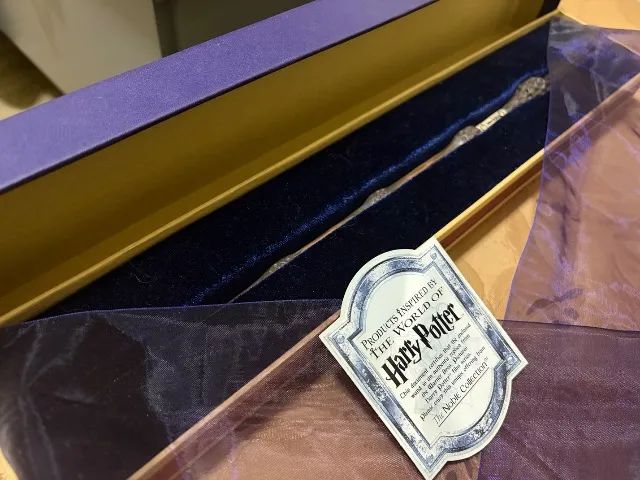 Varinha Noble Collection - Dumbledore / Varinhas das Varinhas - Foto 3