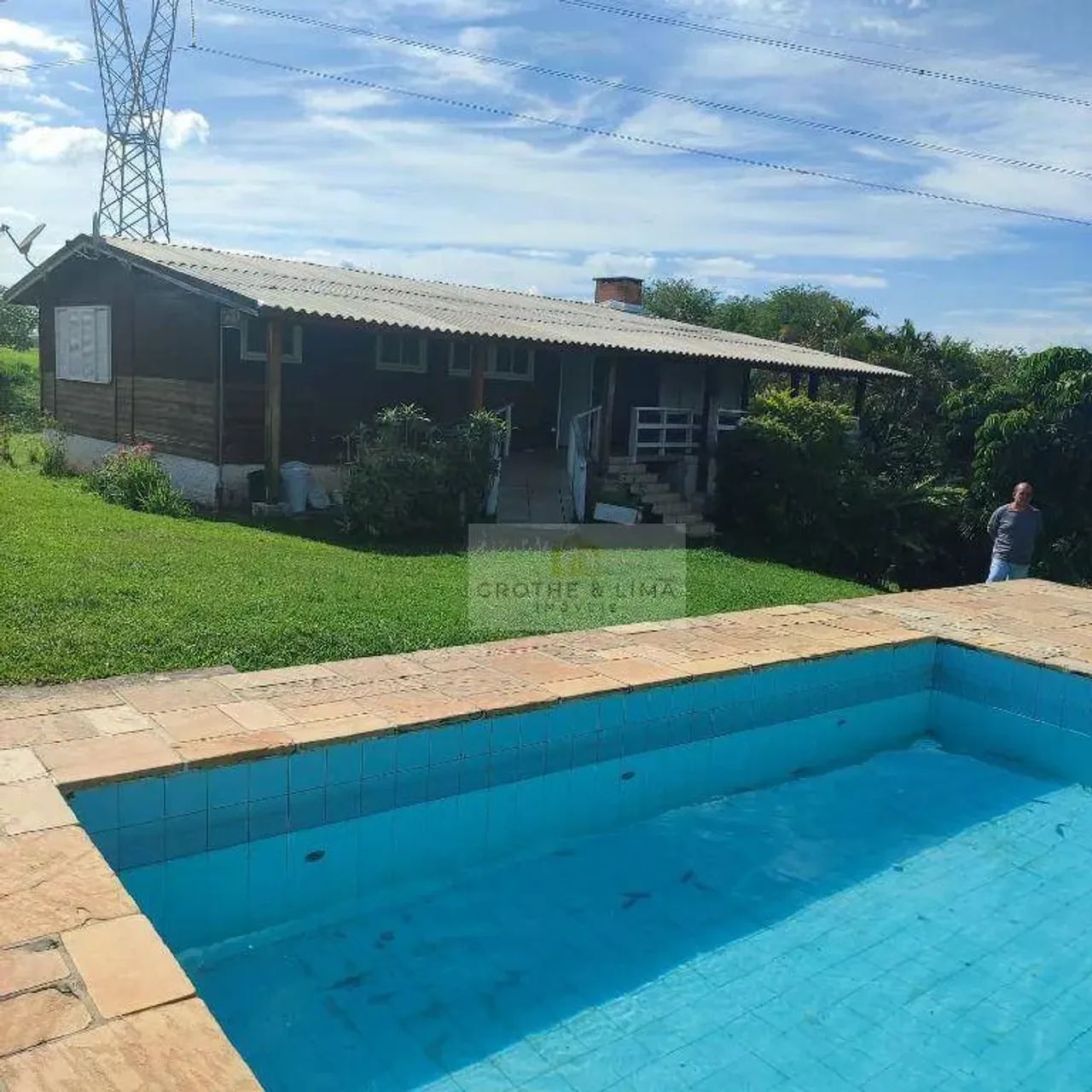 Linda Chácara de 2500m², com escritura!