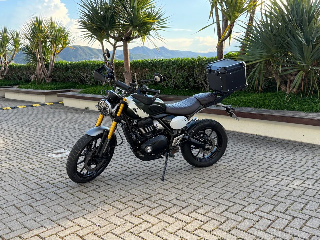 Scrambler 400x