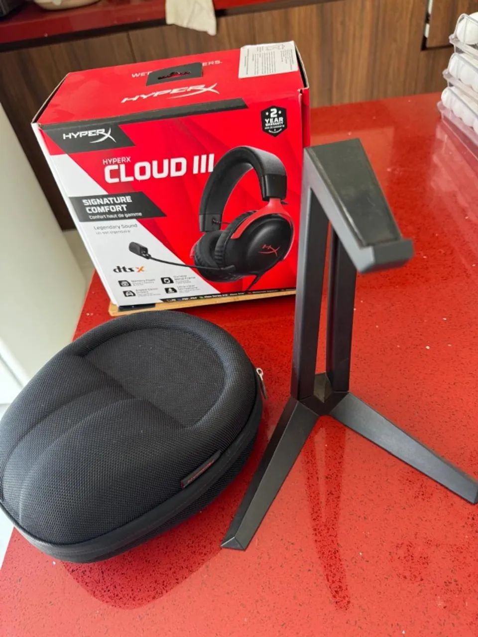 Headset HyperX Cloud III ? pouquíssimo usado + case e suporte - Foto 2