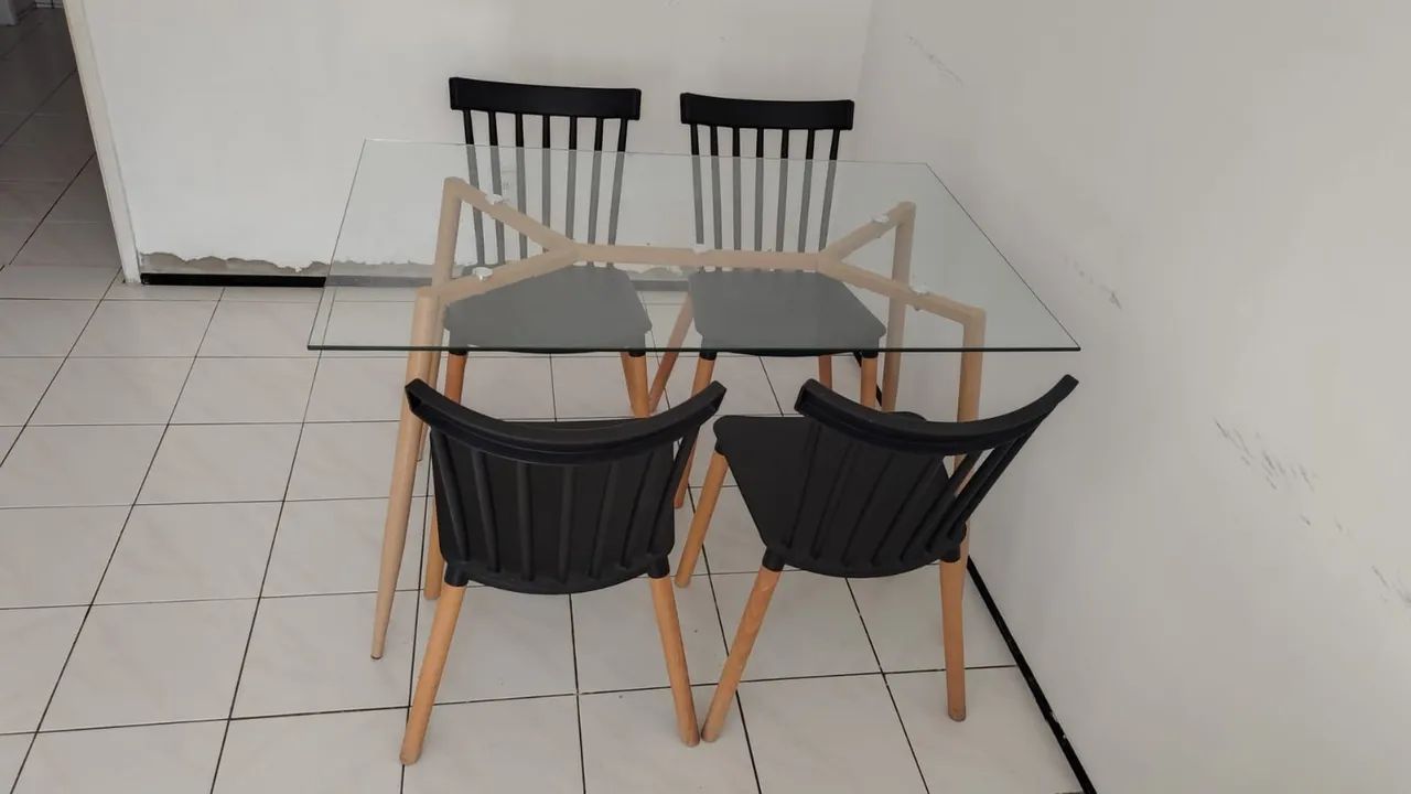 Mesa com tampo de vidro - Foto 2
