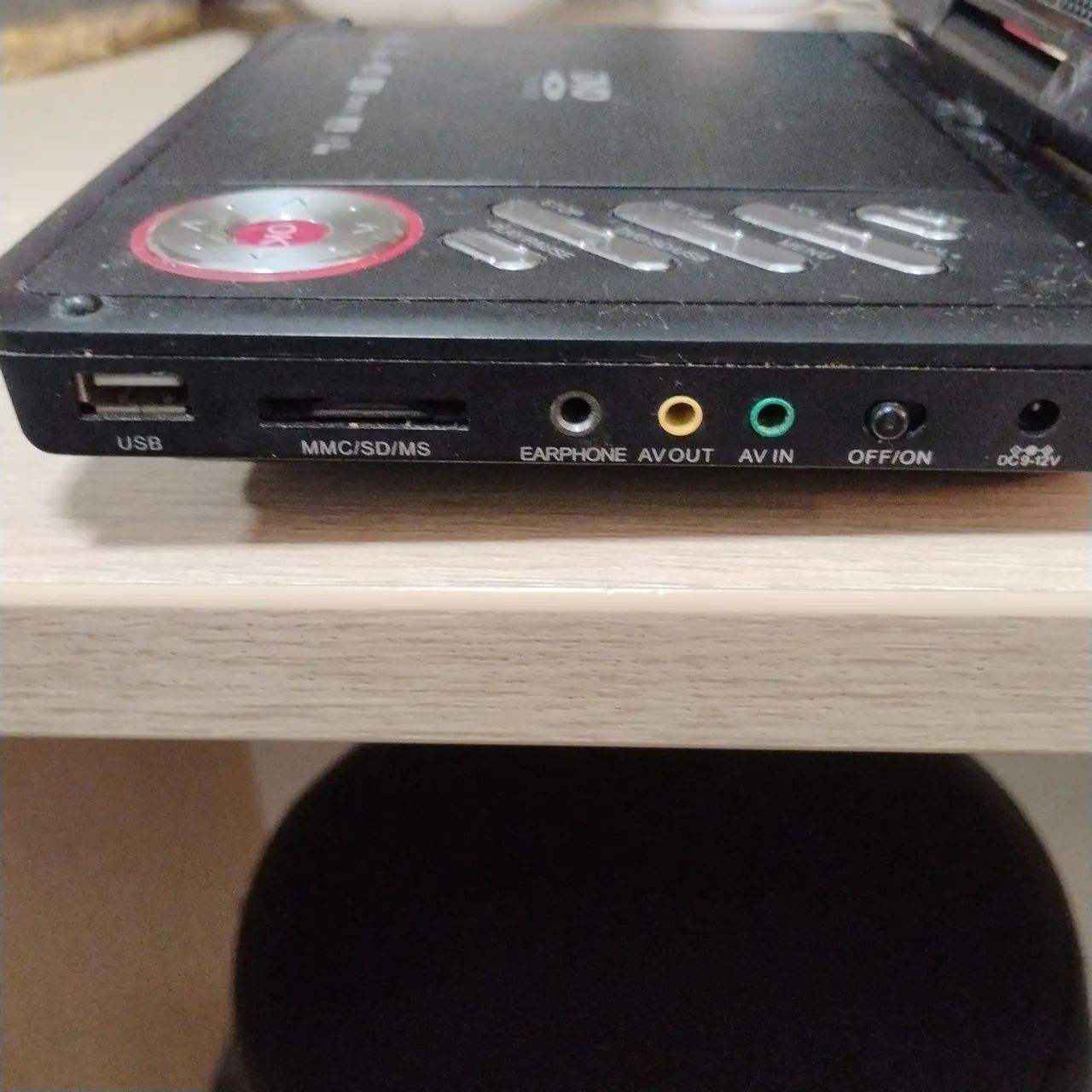 DVD Player com TV antena marca GPX - Foto 2