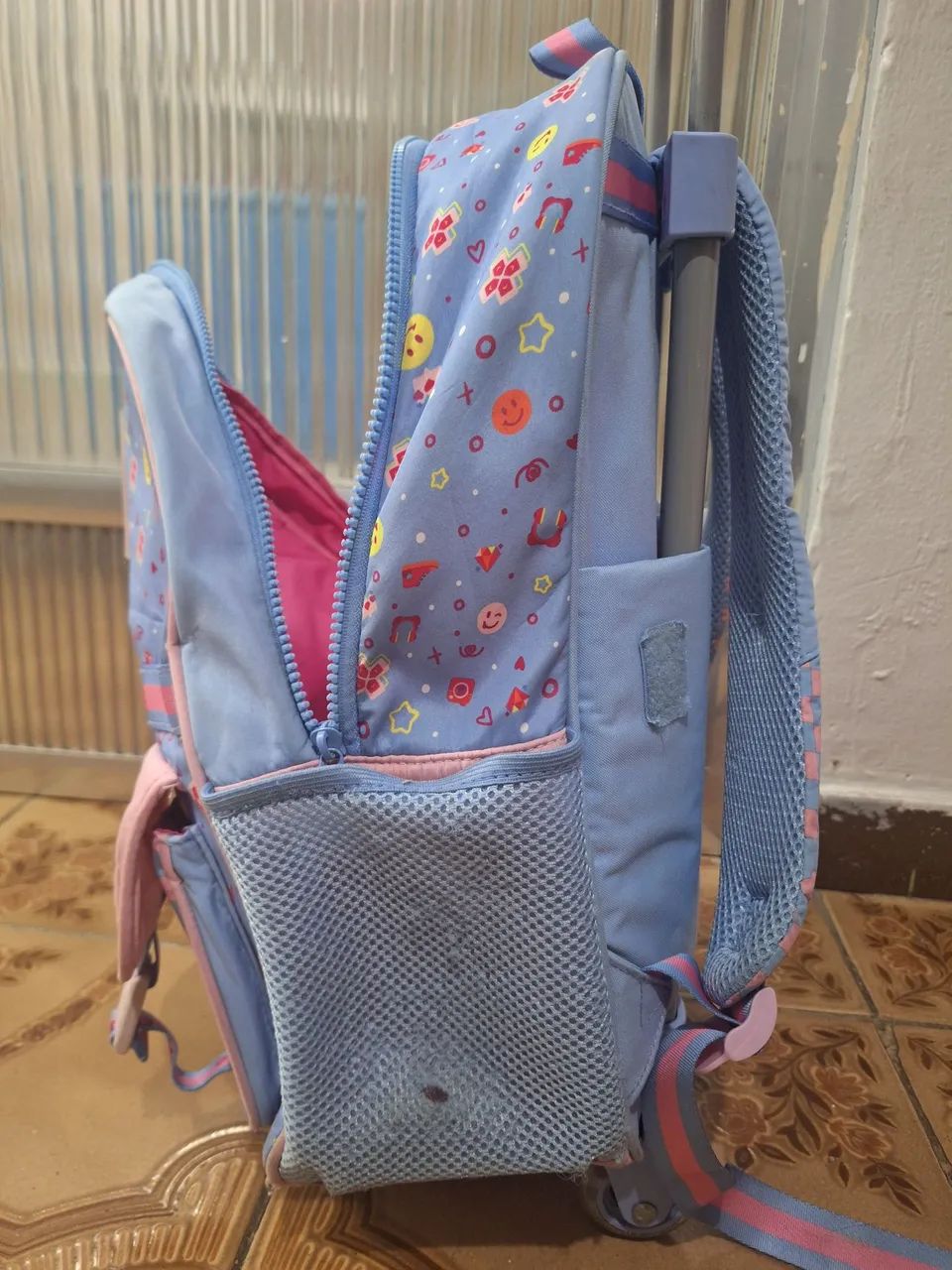 mochila luluca com rodinha e lancheira  - Foto 4