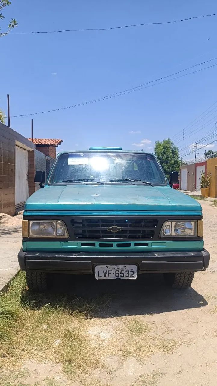 Chevrolet D-20 D-20 S 3.9/4.0 Turbo Diesel 1989