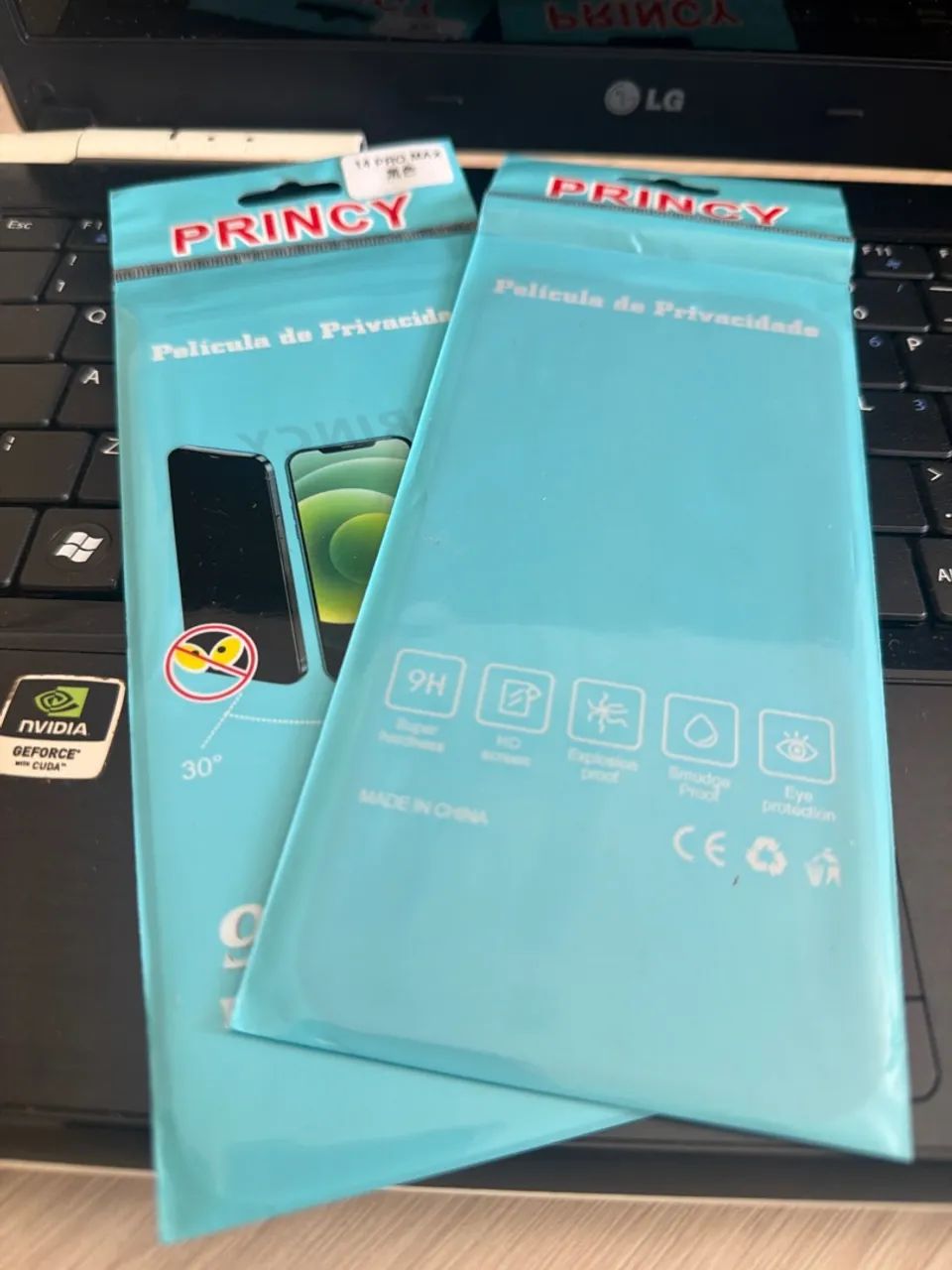 Película privacidade IPhone 14 Pro Max  - Foto 2