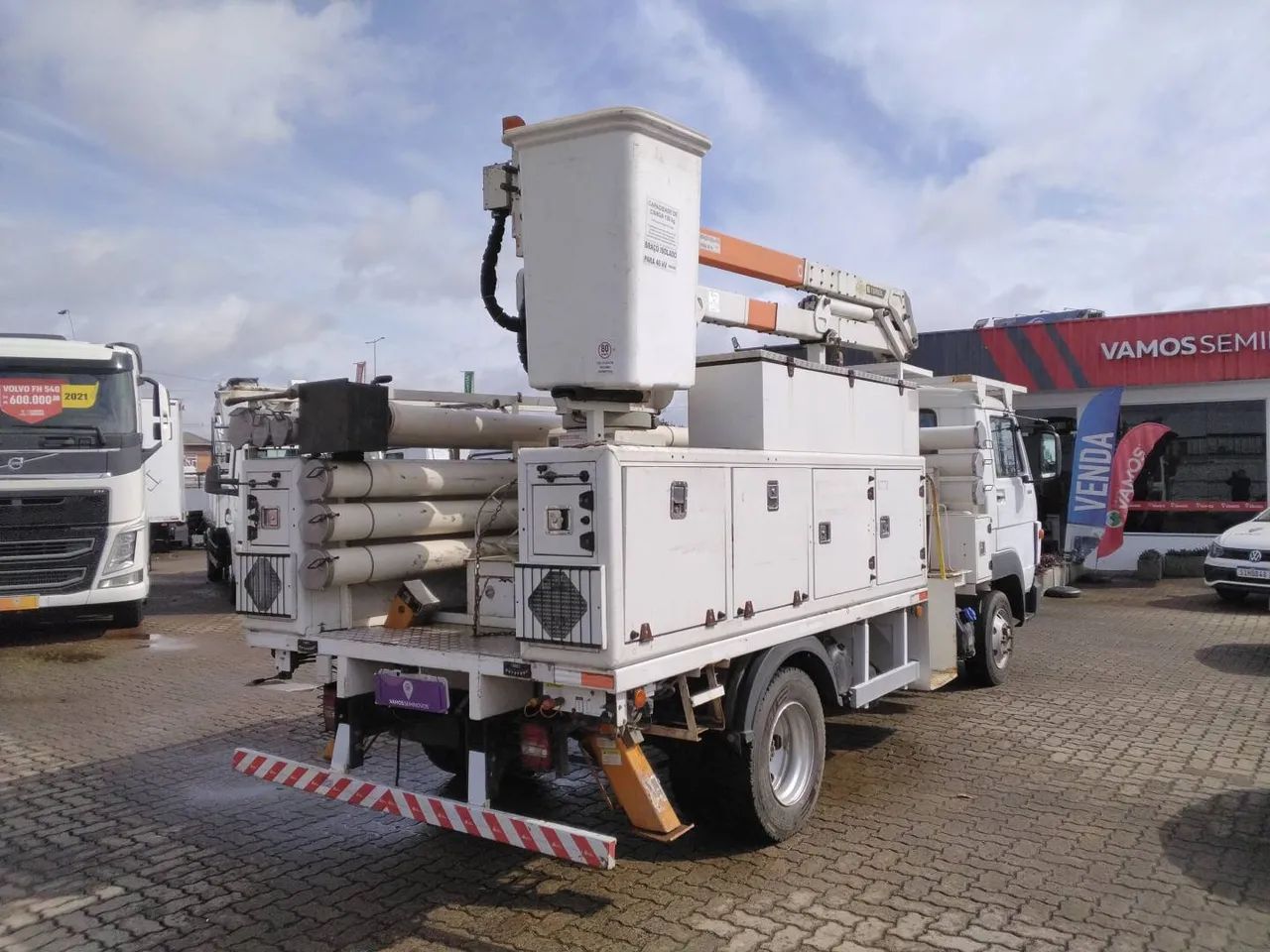 Volkswagen 8.160 Delivery 2015/2016 Vamos Seminovos São Leopoldo - Foto 4