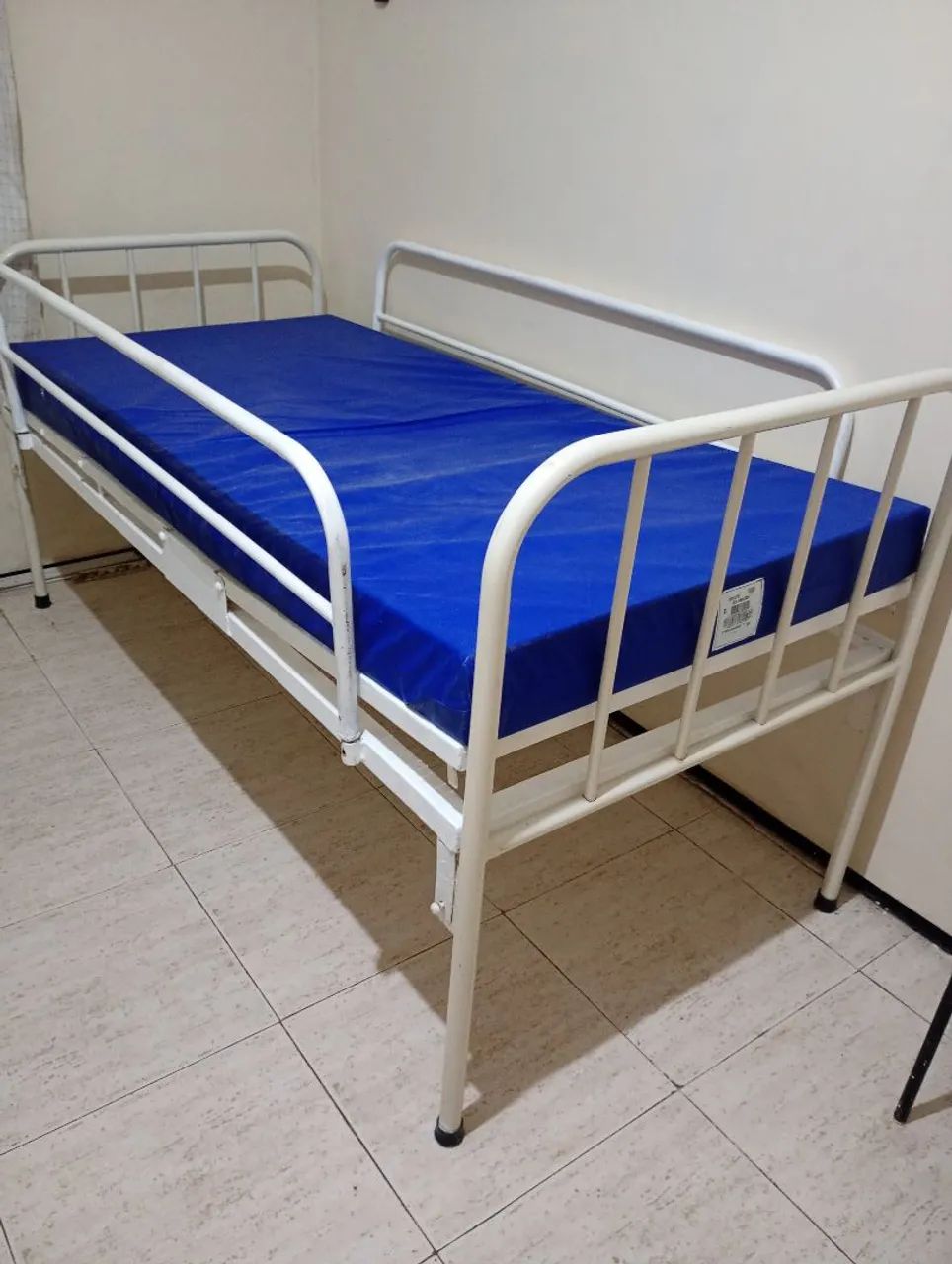 Cama Hospitalar com Colchão Ortobom  - Foto 4