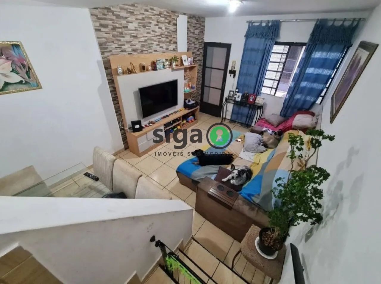 Casa em Condomínio com 2 Dormitórios e Suíte na Vila Campestre