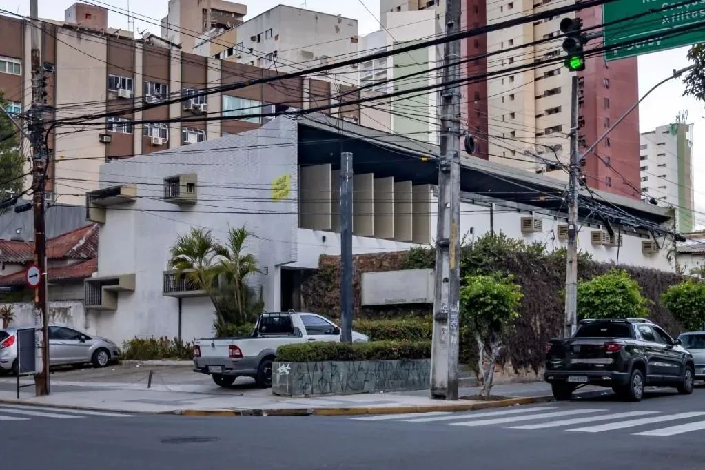 Casa comercial com 8 quartos para alugar Espinheiro - Foto 2