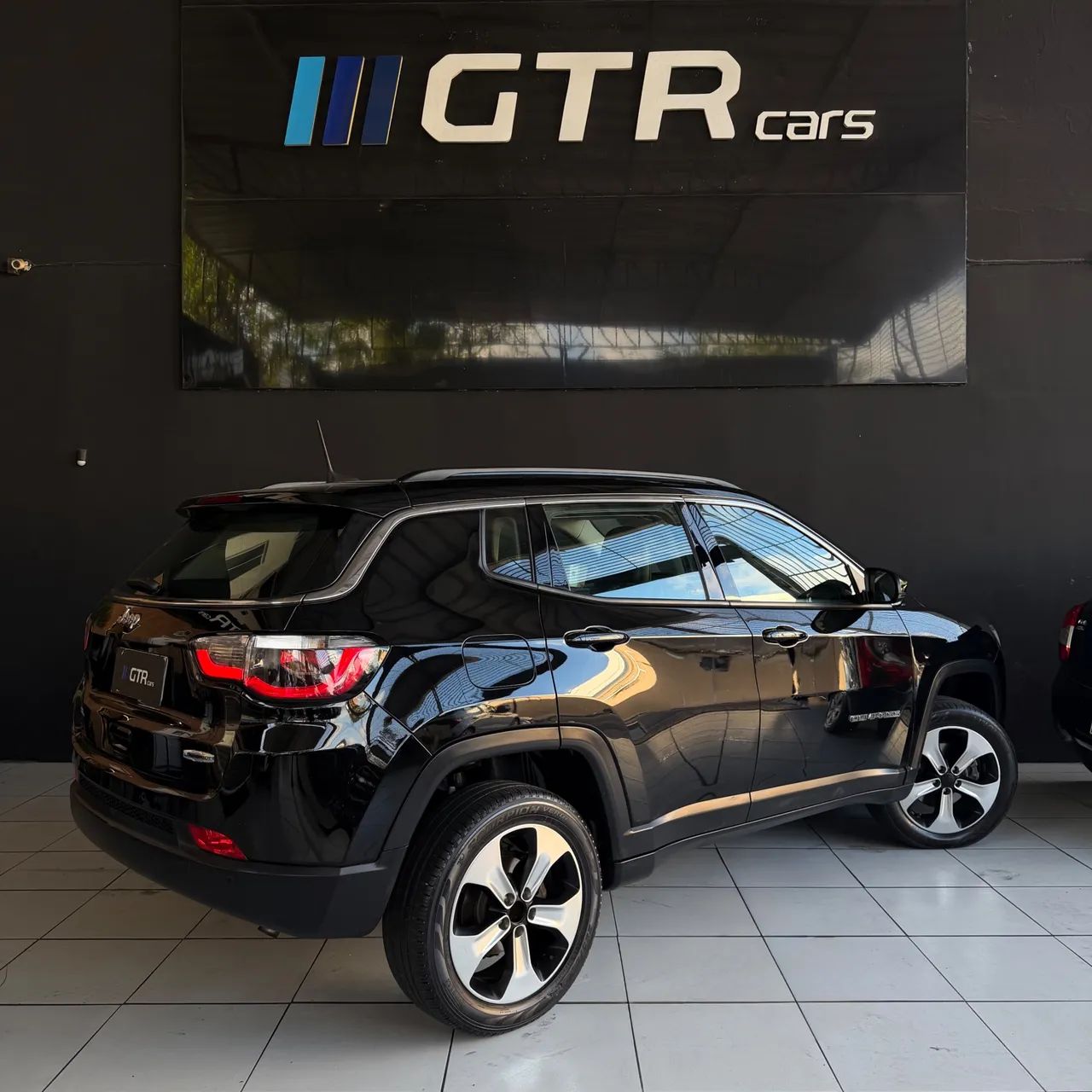 Jeep Compass Longitude 2.0 4X2 Flex 16V Aut. 2018 - Foto 3