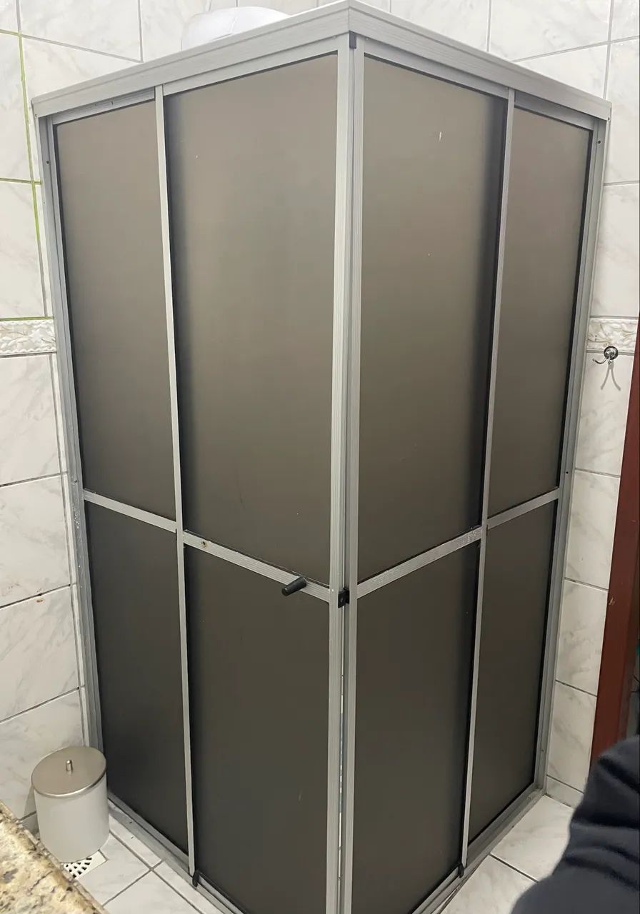 Box acrílico para banheiro