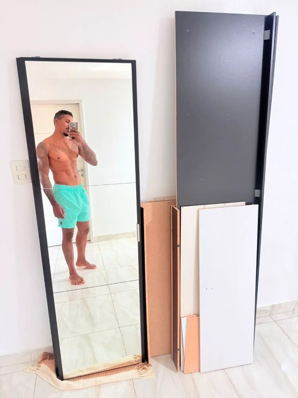 GUARDA ROUPA DE SOLTEIRO PRA ONTEM  - Foto 2