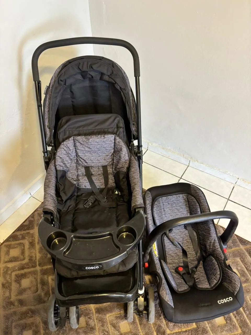 Carrinho de bebê + bebê conforto  - Foto 4