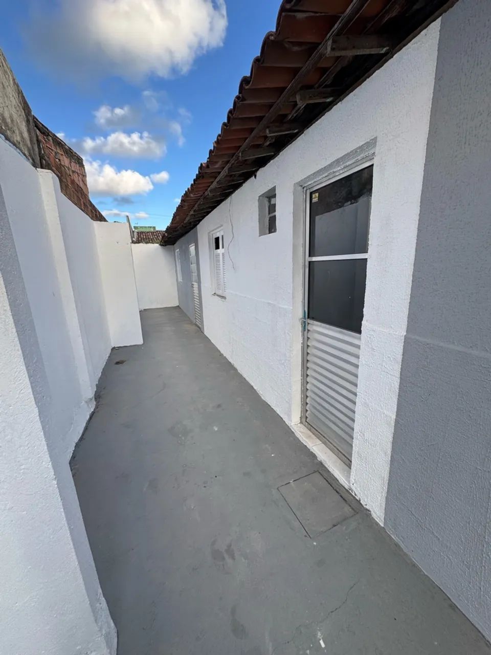 Alugo casa em residencial famíliar - Foto 3