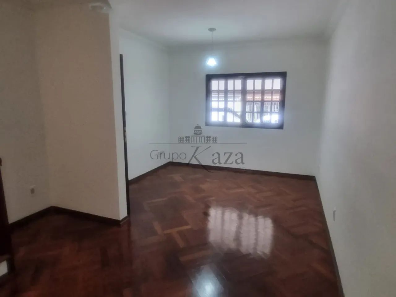 Oportunidade - Casa - Bosque dos Eucaliptos - 3 Dormitórios - 125m².