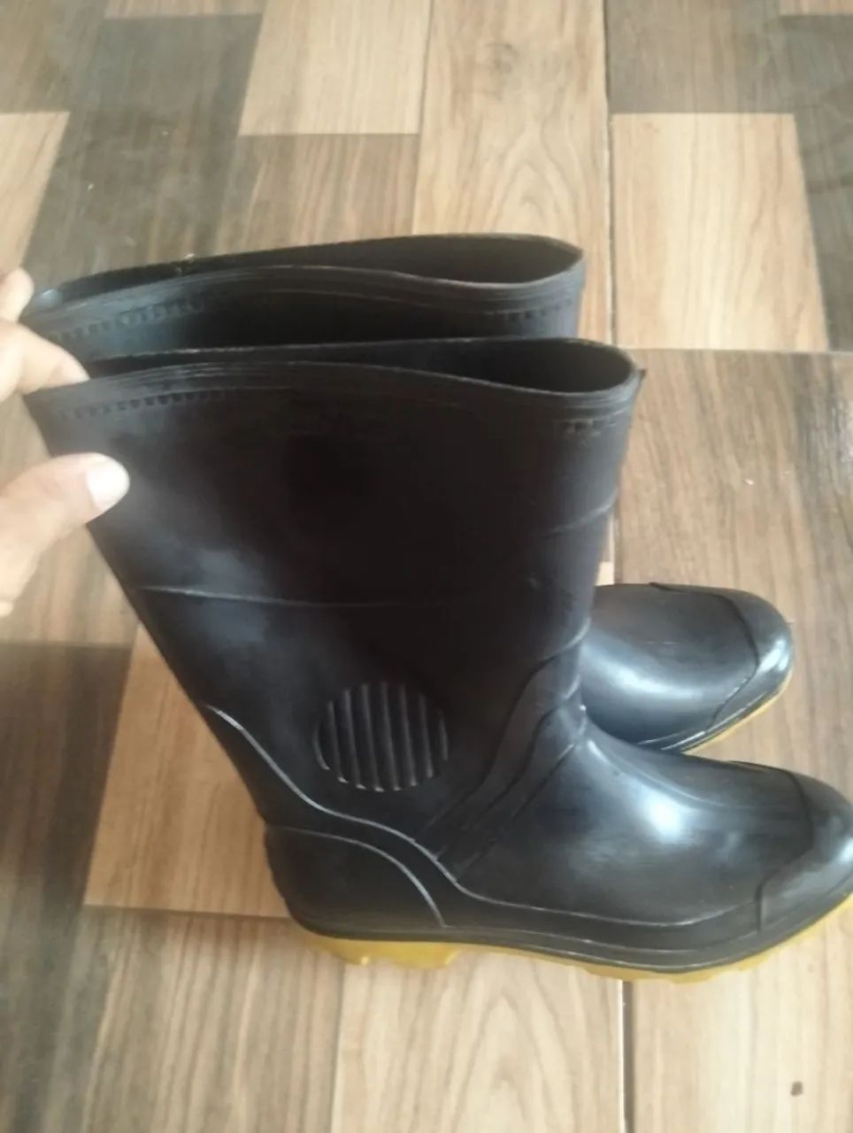 Bota de construção civil número 42 nova