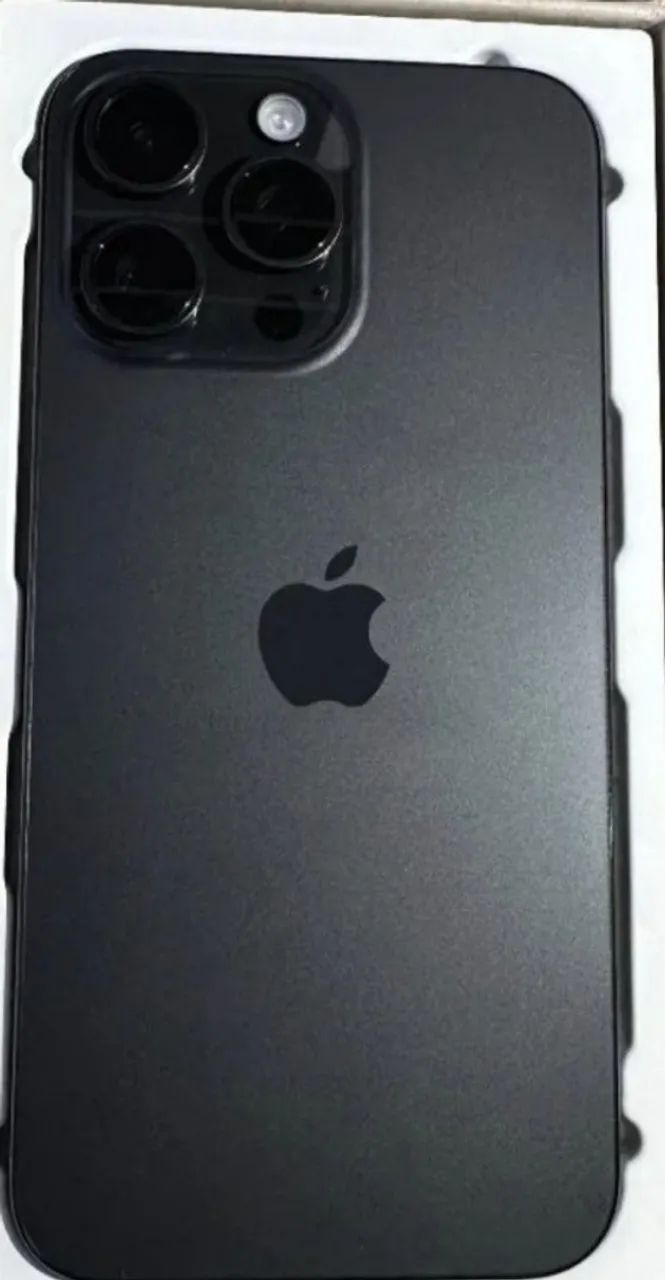 Iphone pro max 15