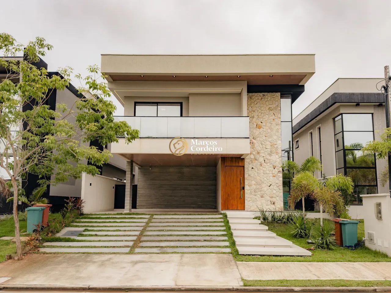 Casa PORTEIRA FECHADA No Terras Alphaville Ceará, com sauna  em Cidade Alpha - Eusébio - C