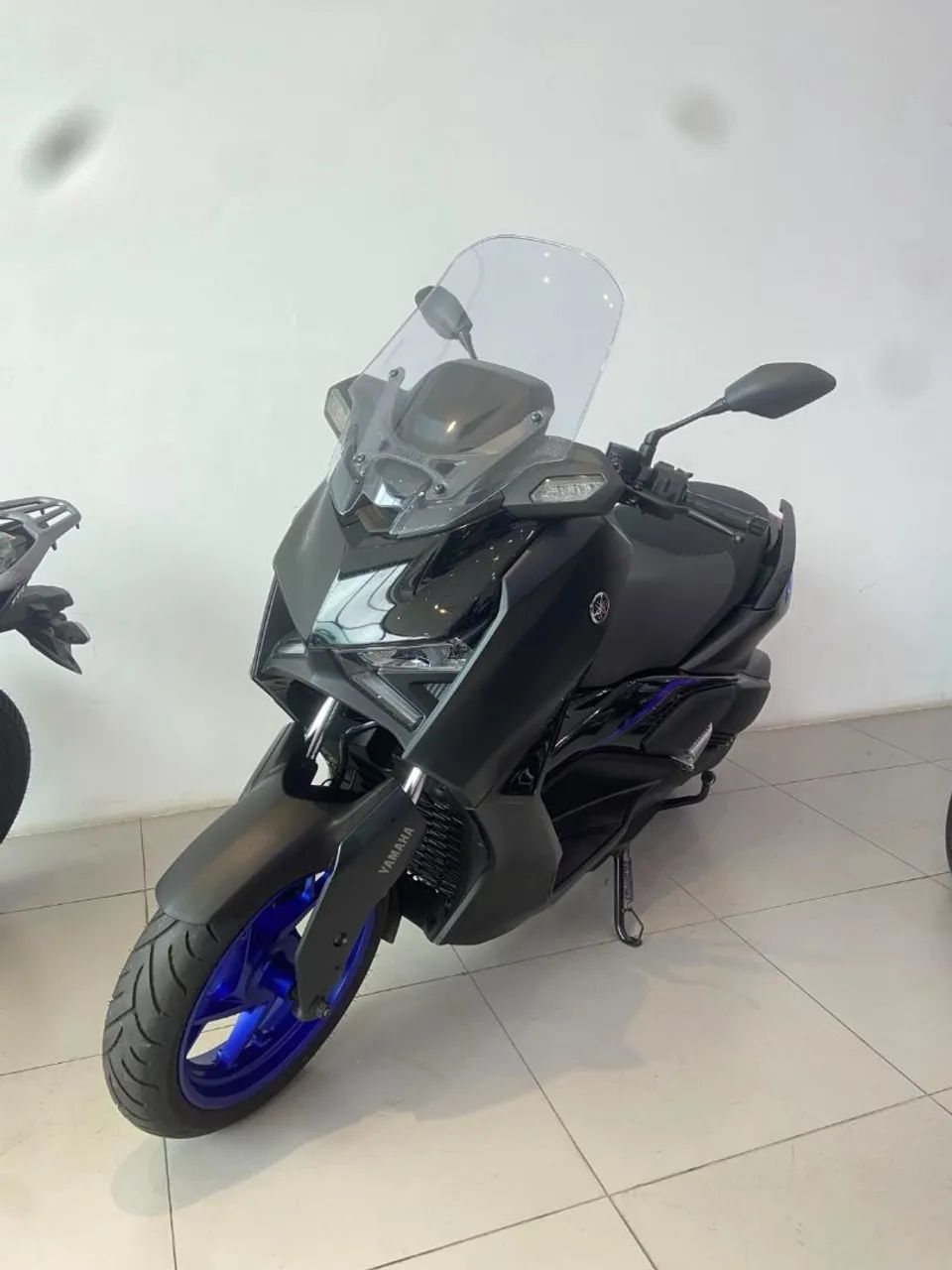 XMAX 300 Connected - Foto 2