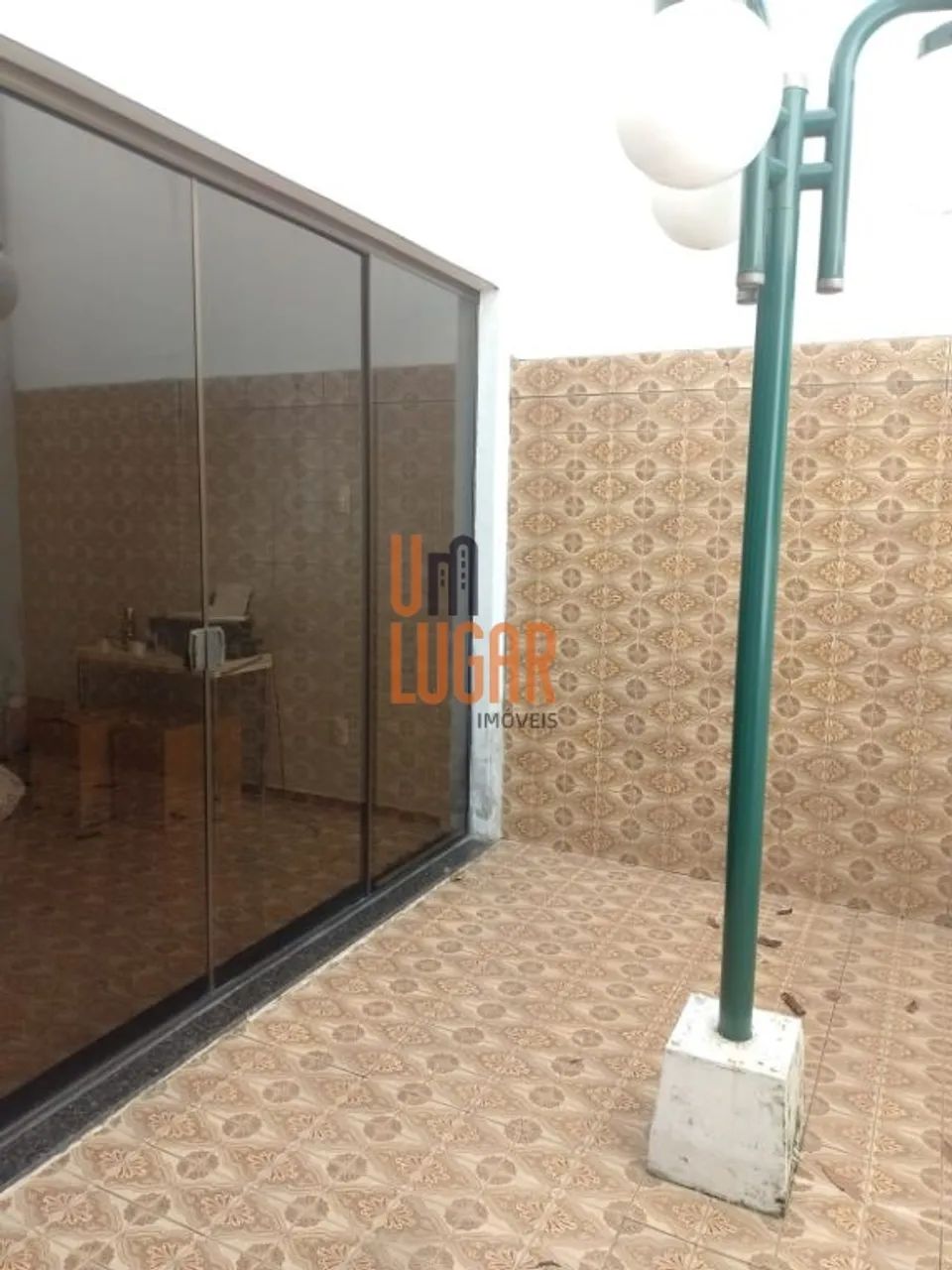 Belíssima Casa de 2 Pavimentos com 8 Quartos para Venda e Aluguel ao Lado da Praça Brasil, - Foto 11
