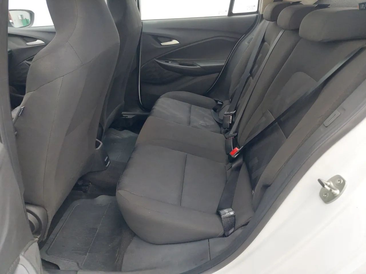 Chevrolet Onix Hatch 1.0 12V Flex Mec. 4P, foto 18 de 18