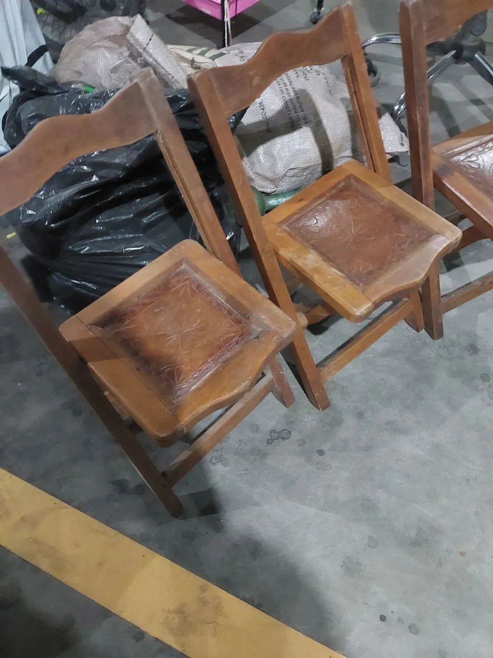 Vendo três cadeiras pra criança  - Foto 2