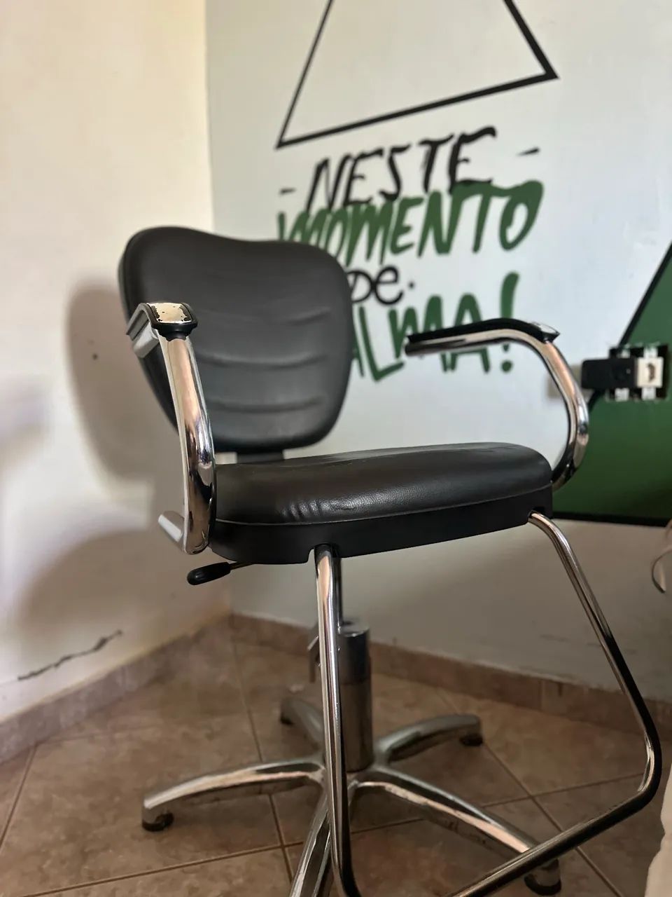 Cadeira Dompel muito bem conservada. Tudo funcionando 100% - Foto 4
