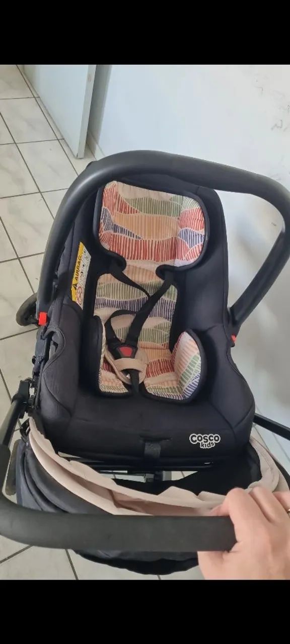 Carrinho e bebê conforto COSCO. Kit completo pouquíssimo utilizado.  - Foto 4