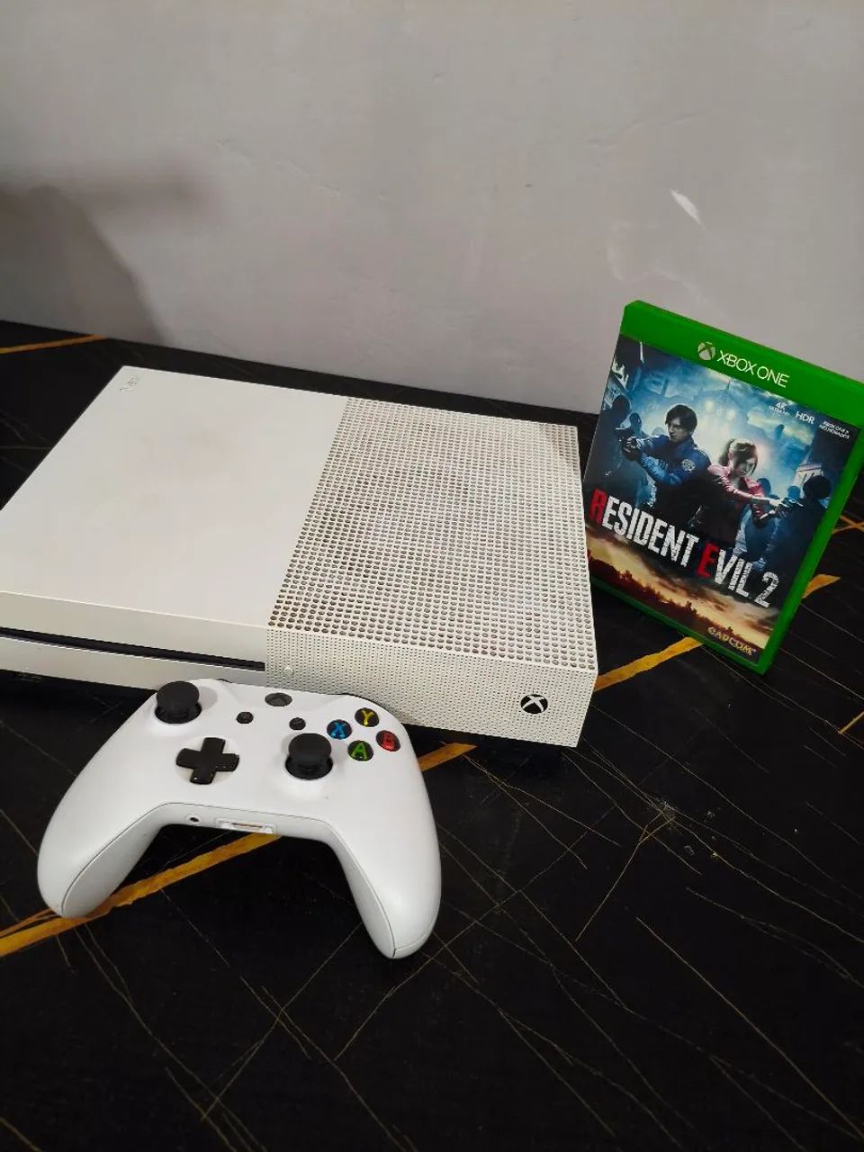 Xbox One S - Com controle e Jogo 
