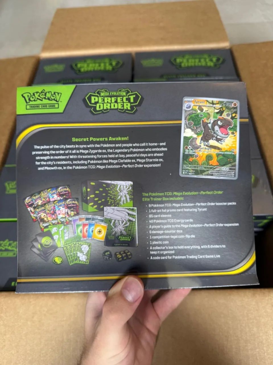 Elite Trainer Box Perfect Order - Pokémon TCG em Inglês! - Foto 2