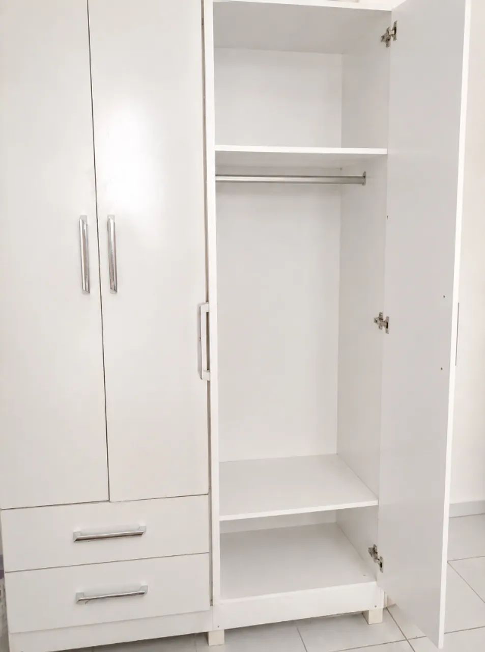 Guarda-roupa Branco com Pé - Foto 4
