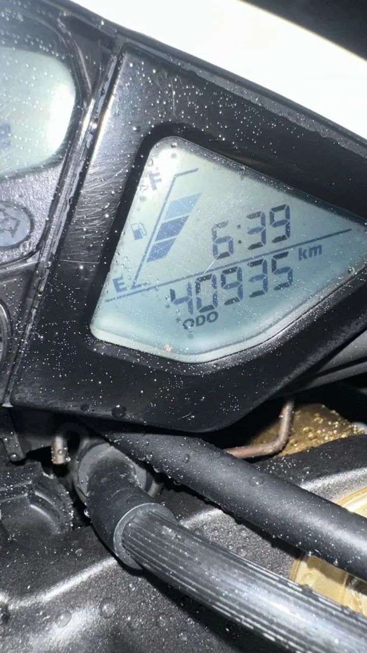 Vendo cb1000r ano 2011 - Foto 4