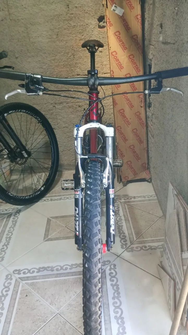 Uma MTB agiu para pista. - Foto 2