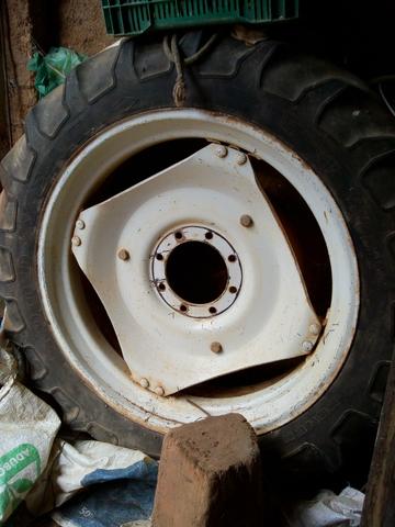 Rodagem trator Valtra - Foto 5