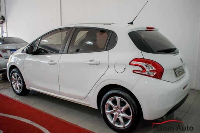 Peugeot 208 1.5 Allure Manual 2015 - Foto 6