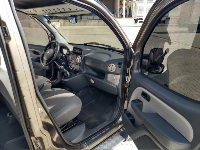 Fiat Doblo adventure 1.8 xingu locker 6 lugares ano 2013 - Foto 11
