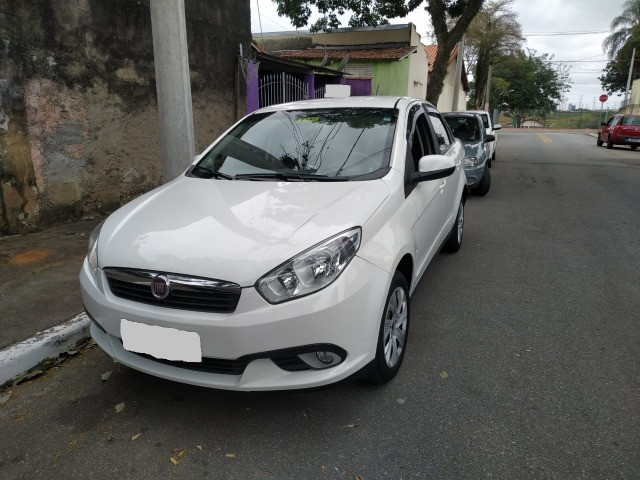 Fiat Grand Siena Essence 1.4 8V (Tetrafluel) 2016-Completo -Único dono - Foto 2