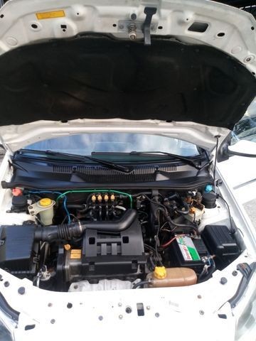 Siena 1.4 GNV De Fábrica Completo Rodas Pneus Novos! Troco Financio - Foto 6