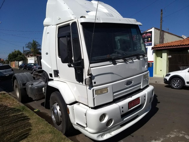 VENDO FORD CARGO 4532E 2008/09