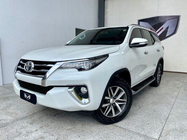 TOYOTA HILUX SW4 2.8 SRX 4X4 CD 16V 4P 2016/2017