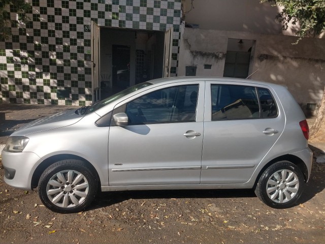 FOX TREND 10/10 COMPLETO 1.0 MANUAL CHAVE RESERVA CARRO IMPECÁVEL