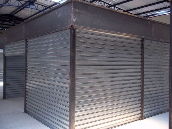 Portas de aço  de enrolar  manual ou automática reparação e fabricação