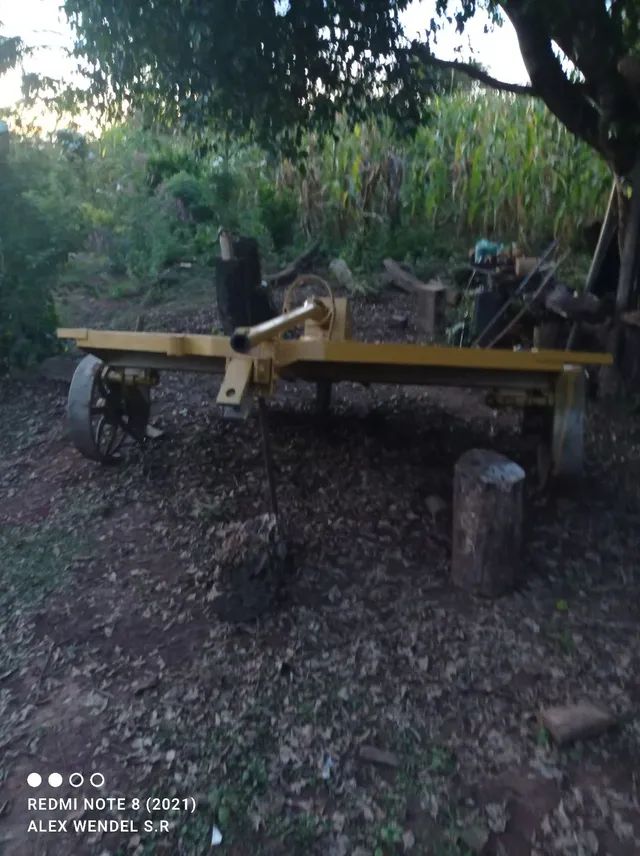 Roçadeira tatu a tomada força 