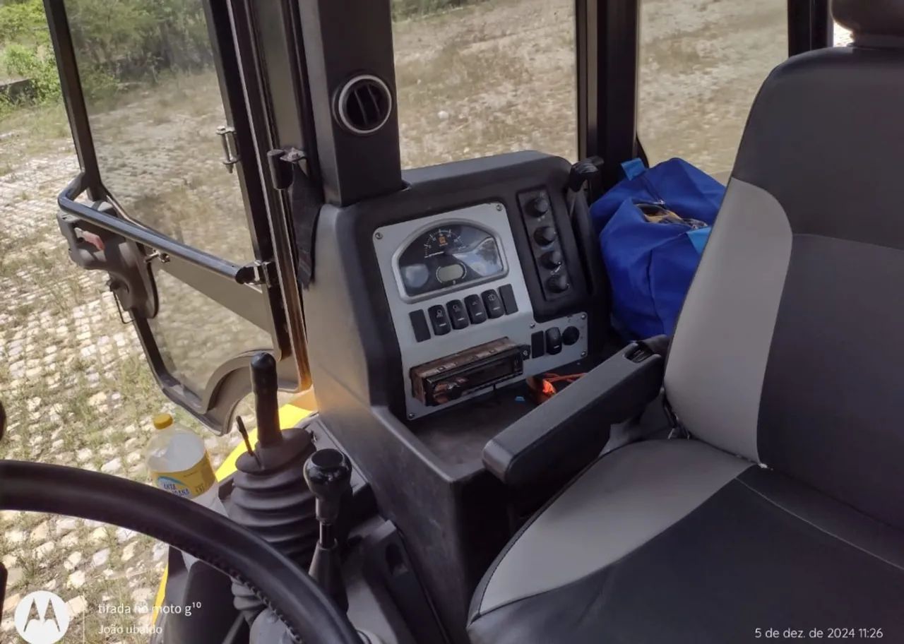 Retroescavadeira JCB - Excelente estado - Foto 5