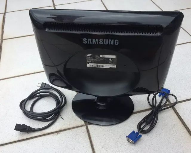 Monitor Samsung 732nw Wide 17 Bivolt - Funcionando - Foto 4