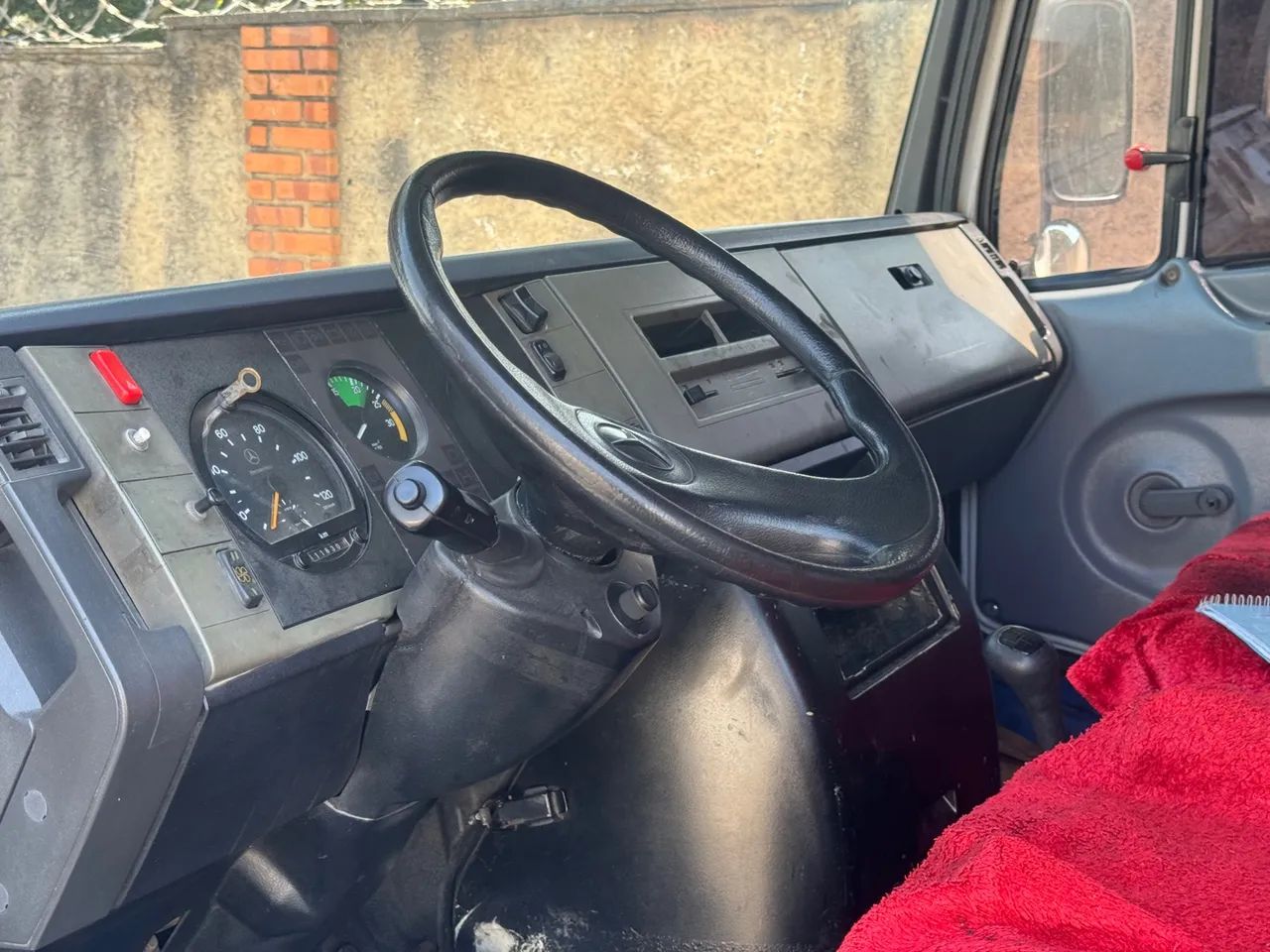 M.benz 710 baú 2002/2002 - Foto 6