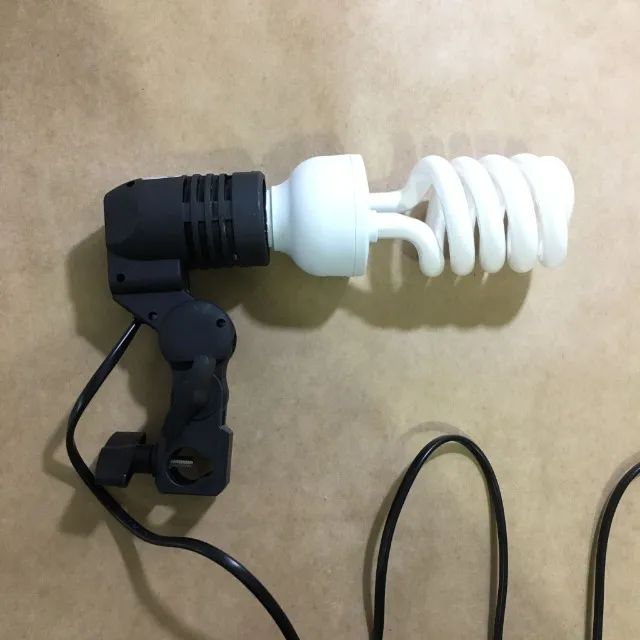 2 Soquetes Simples E27 YL101 Greika + 2 Lâmpadas E27 45W 110V Luz Fria - Foto 2