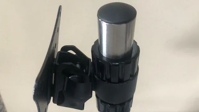 Suporte De Monitor C/ Base Em Vidro-brindex E Haste De Aço - Foto 6